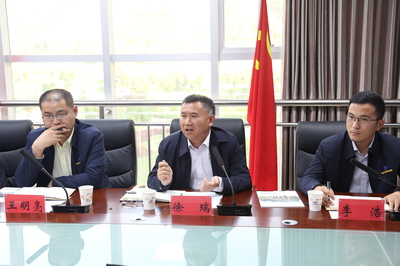 山東華貿(mào)控股集團(tuán)常務(wù)副總裁徐瑞來(lái)天水經(jīng)開(kāi)區(qū)考察(圖)